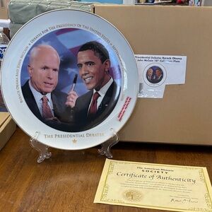 Collectible 'The Presidential Debates' Commemorative Plate Obama vs McCain 2008